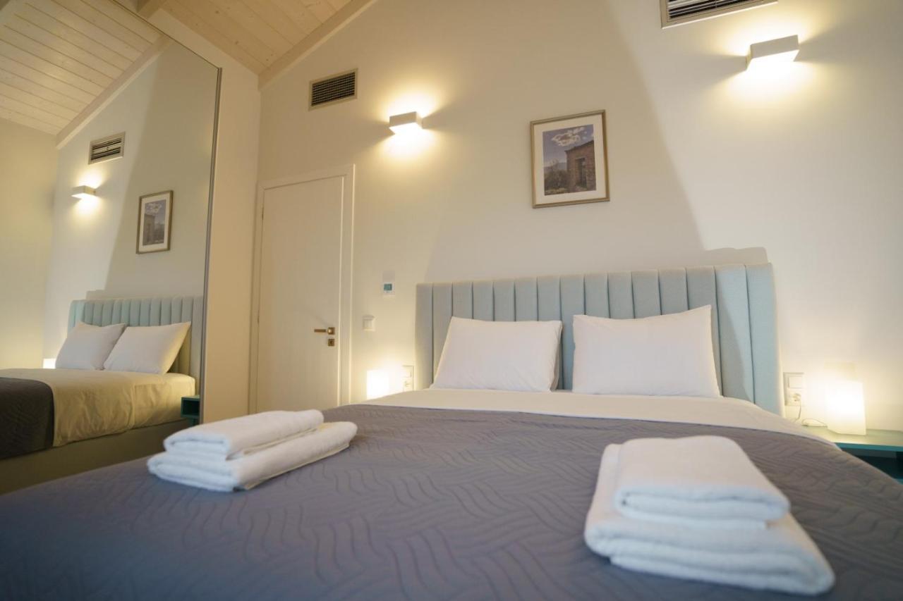 Astrali Stone Villas 帕拉米夏 外观 照片