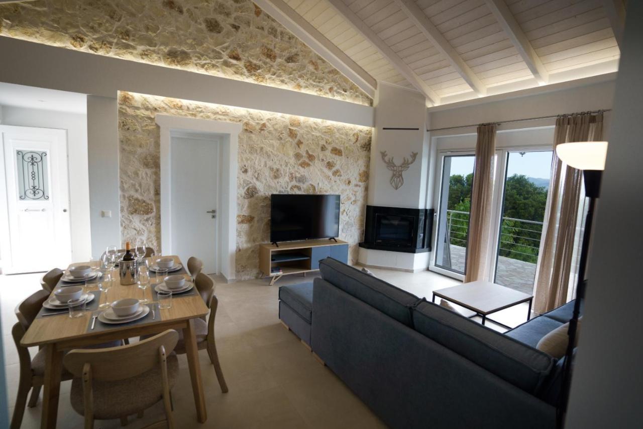 Astrali Stone Villas 帕拉米夏 外观 照片