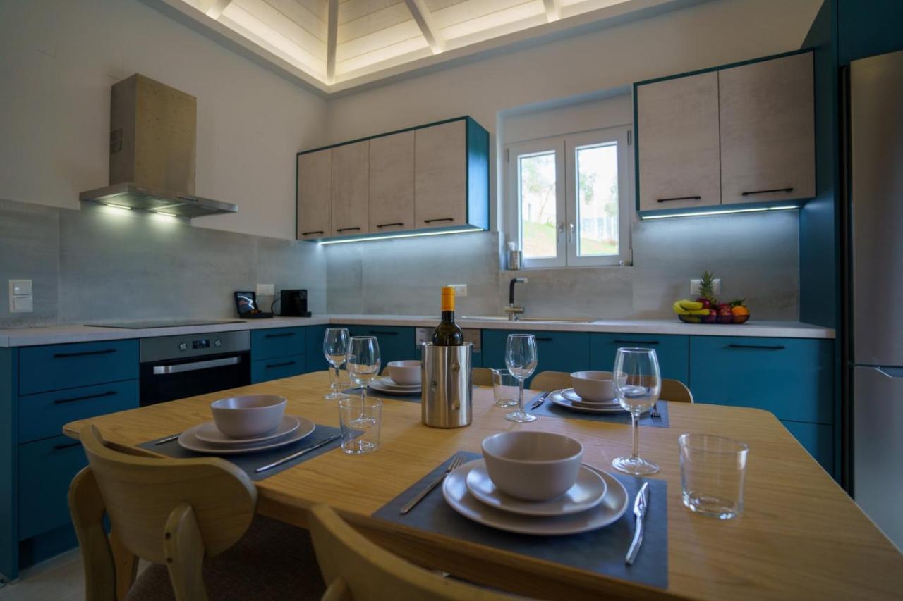 Astrali Stone Villas 帕拉米夏 外观 照片