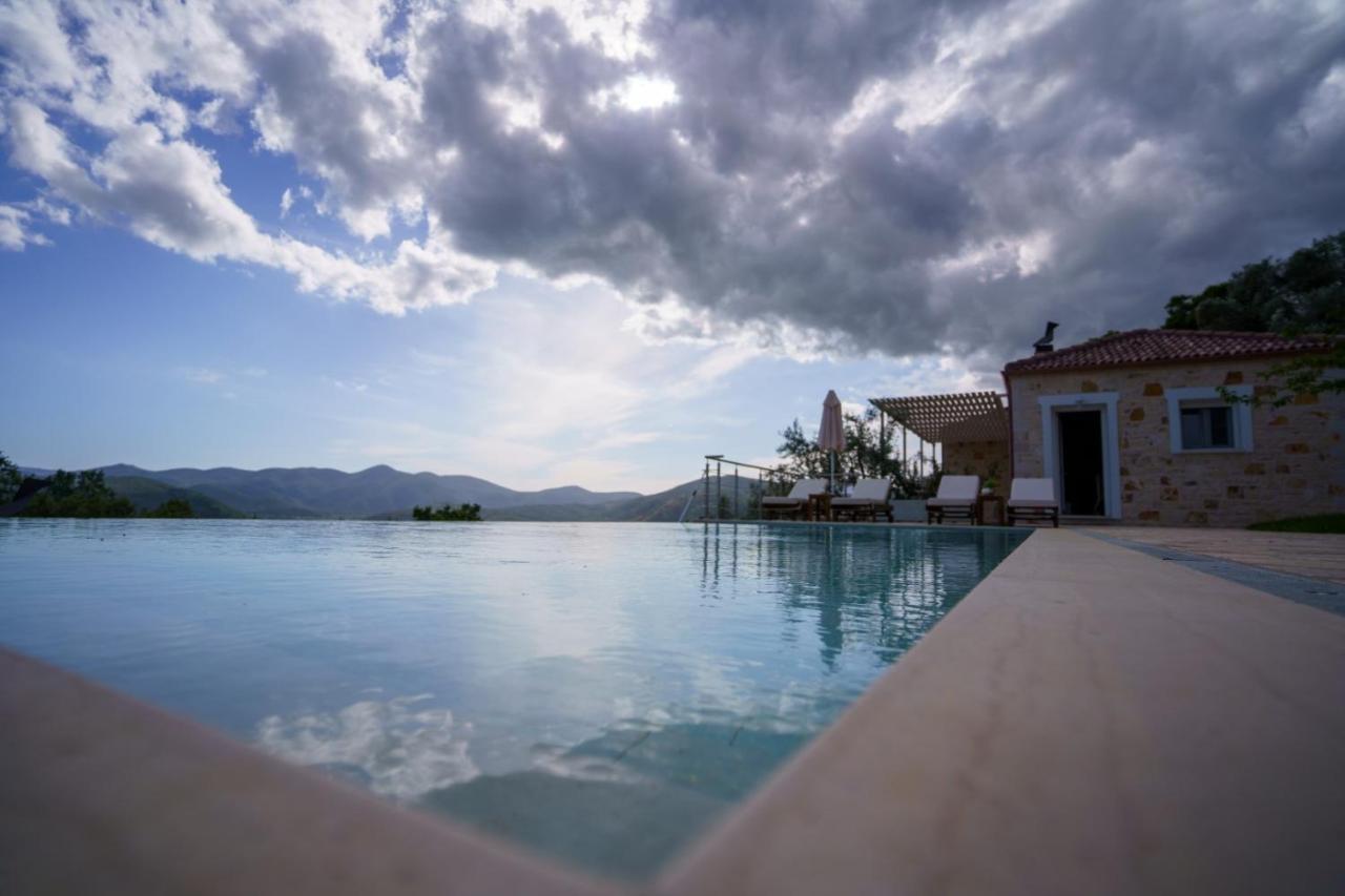 Astrali Stone Villas 帕拉米夏 外观 照片
