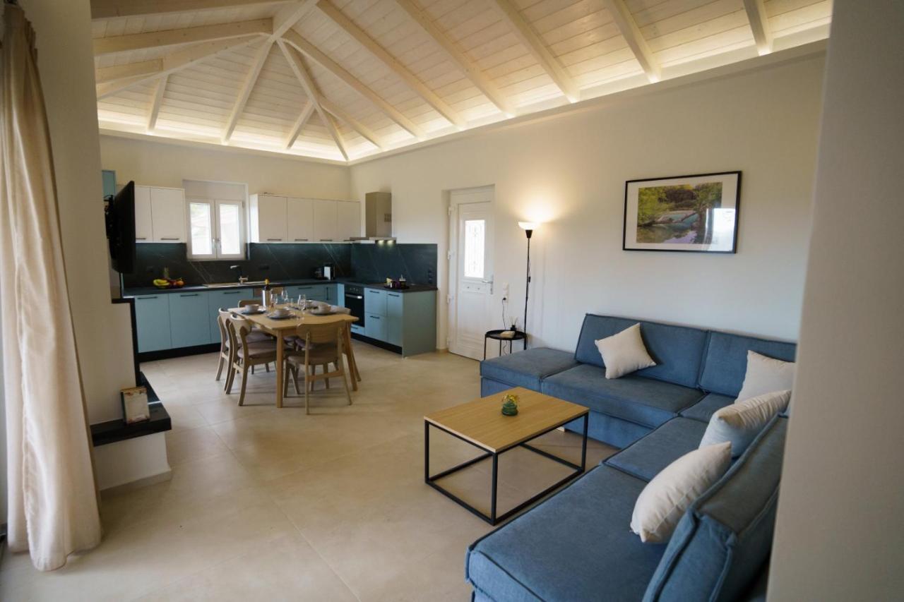 Astrali Stone Villas 帕拉米夏 外观 照片